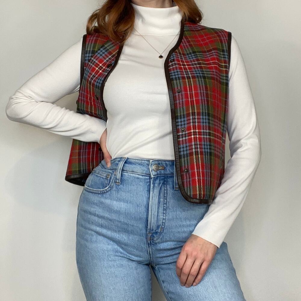 Vintage Casual Corner XL Red 100% Pure New Wool Plaid Flannel Button Front Vest